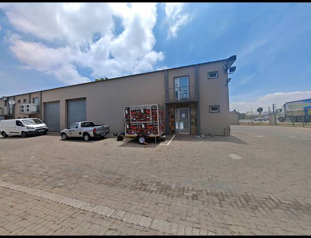 201M² WAREHOUSE FOR SALE IN CITY DEEP